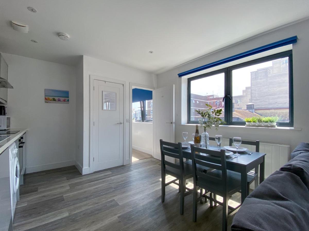 Modern One Bedroom Apartment In Town Centre & 4 Min To The Beach Bournemouth Exteriör bild